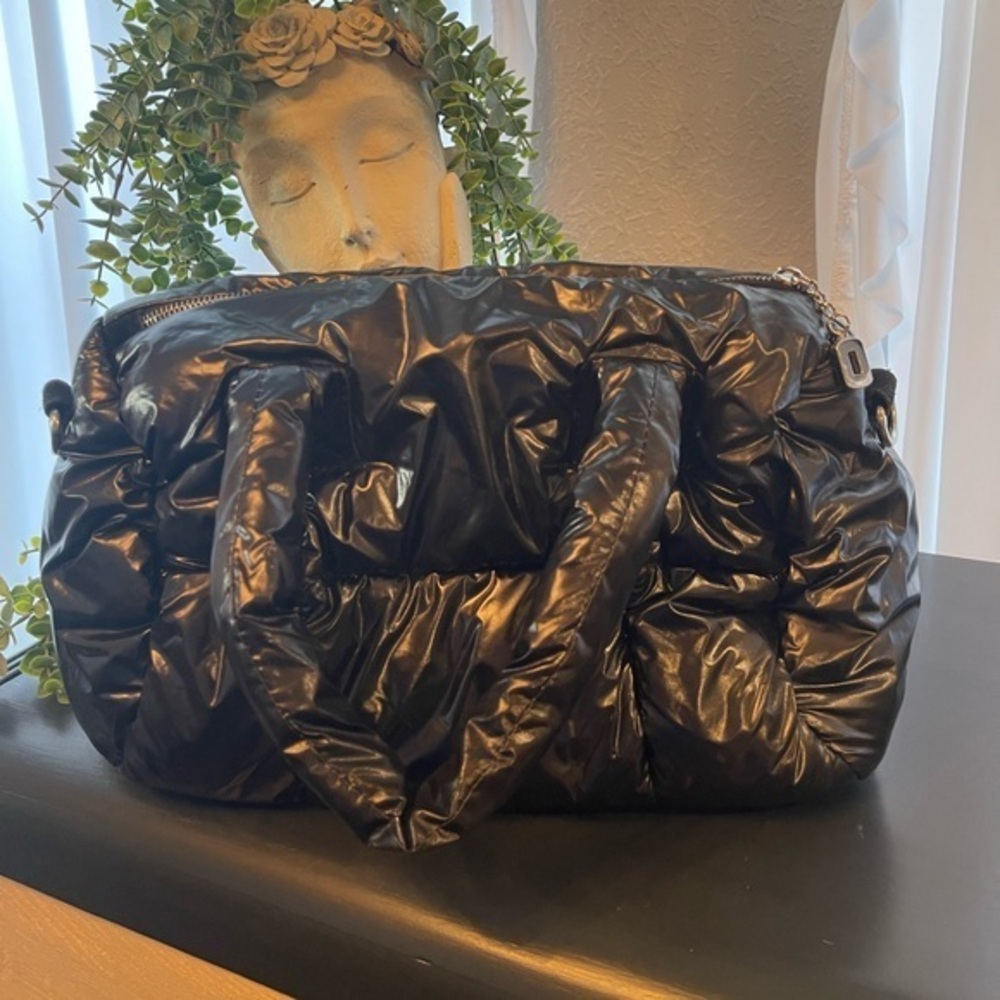 Nila Anthony Black Large Quilted Puffer Bag